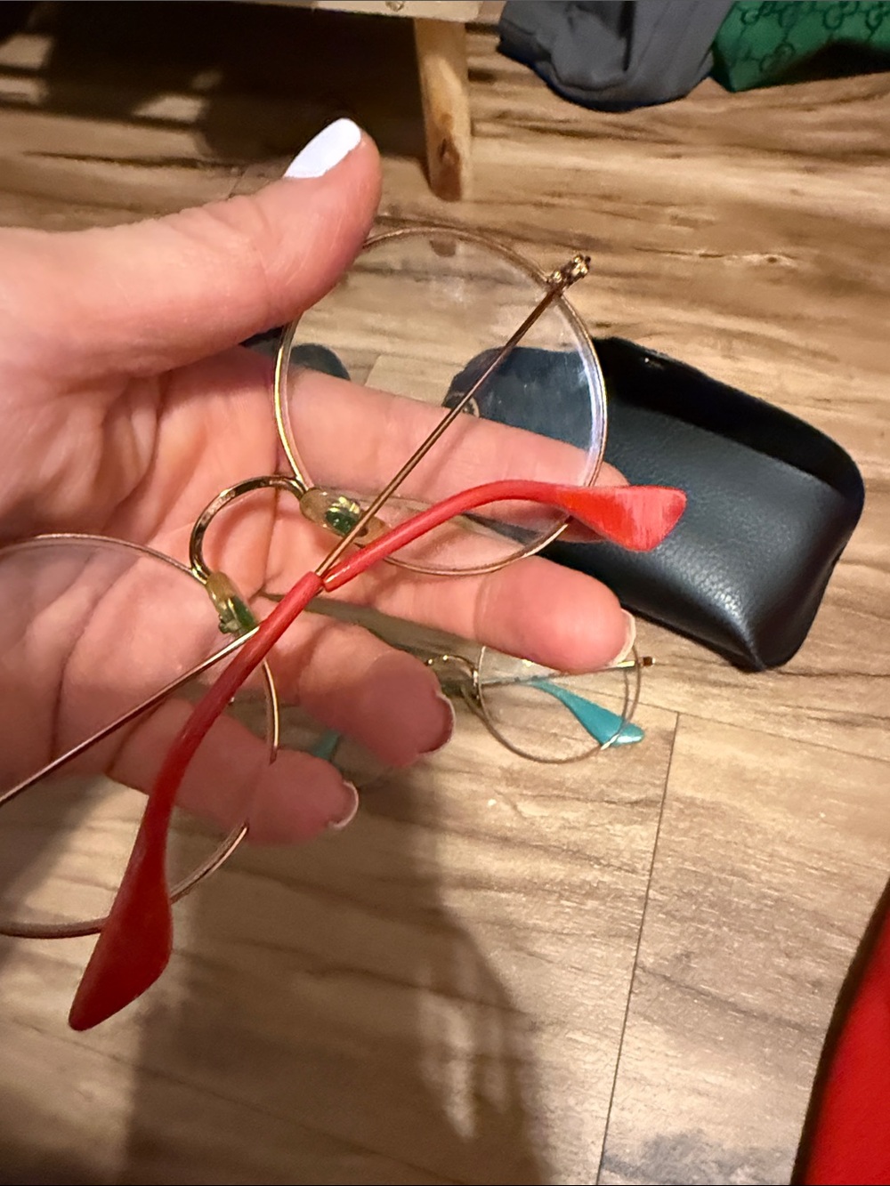 Ray-Ban Gold Round Frames with Red and Teal Temple Tips vintage - Picture 2 of 6